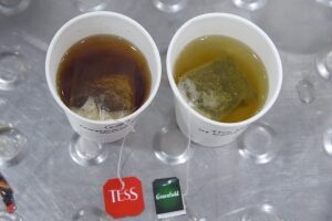 Qora choy（コラチョイ）とKo’k choy（コクチョイ）