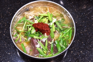 선지국밥（ソンジクッパ）と다대기（タデギ）